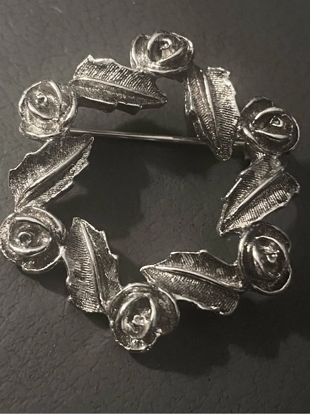 2 Vintage Brooch Sarah Coventry Antique Rose wreath & Modernist Mesh Wreath